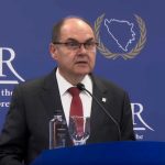 Christian Schmidt govori na tiskovnoj konferenciji u OHR-u.