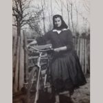 Ilustracija, arhivska fotogorafija žene iz Bosanske Posavine s kraja 20. stoljeća.