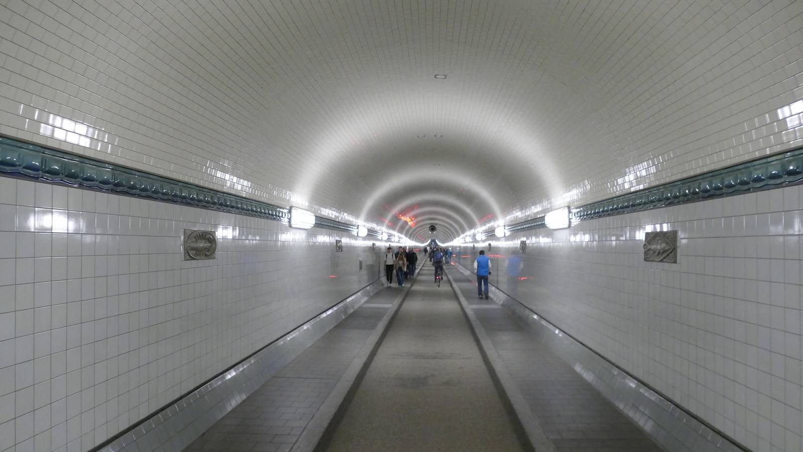 Tunel ispod Elbe u Hamburgu.