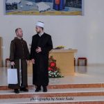 Imam i katolički svećenik iz Orašja.