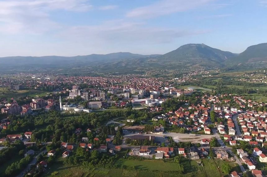 Snimak područja grada Bugojno iz zraka.