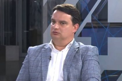 Predsjednik SO Budva, zamjenik predsjednika SDP i predstavnik Evropskog saveza Crne Gore Petar Odžić.