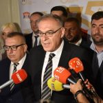 Članovi predsjedništva SDS-a na konferenciji za tisak.