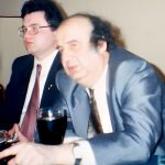 Dobroslav Paraga i Fuad Muhić za stolom 1991. godine.