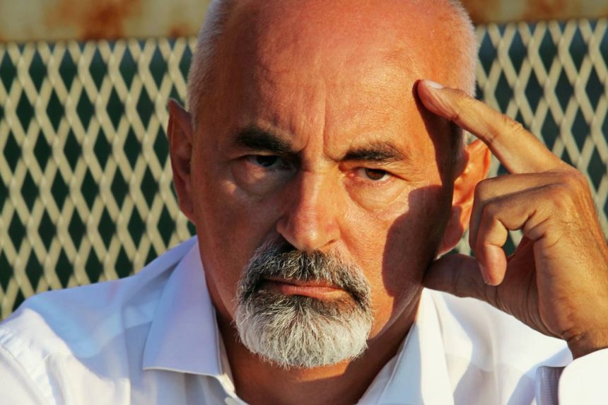 Stjepan Đurčević Stipa, posavski pjesnik u krupnom planu.