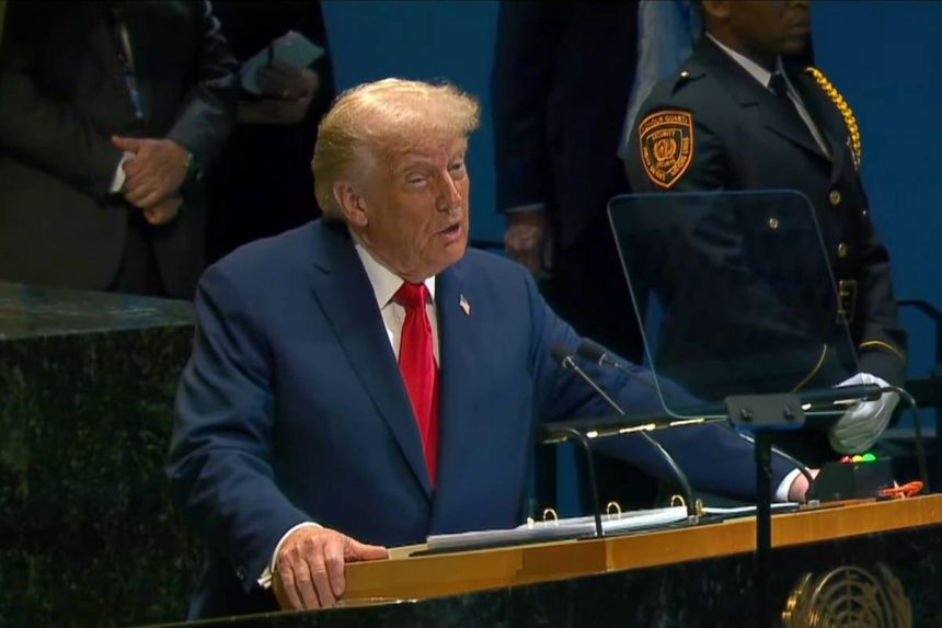 Predsjednik SAD-a za govornicom UN-a.