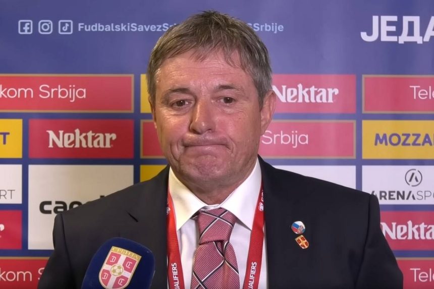 Bivši trner nogometne reprezentacije Srbije Dragan Stojković Piksi na press konferenciji nakon poraza od Albanije.