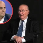 Mate Granić sjedi u crnoj fotelji, u krugu povrh slika Slavena Raguža.