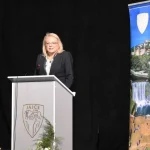 Lidija Bradara za govornicom na svečanoj sjedici povodom Sana općine Jajce.