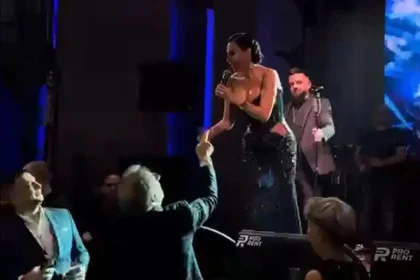 Zdravko mamić ljubi ruku Ceci Ražnjatović