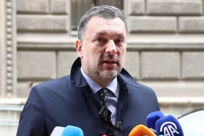 Elmedin Konaković se obraća novinarima