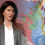 Darijana Filipović uz kartu trećeg entiteta i zastavu Heceg-Bosne
