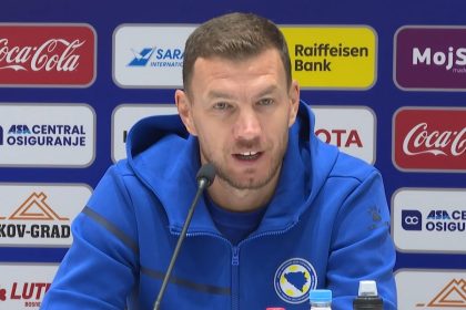 Edin Džeko, kapiten nogometne reprezentacije BiH na konferenciji za tisak.